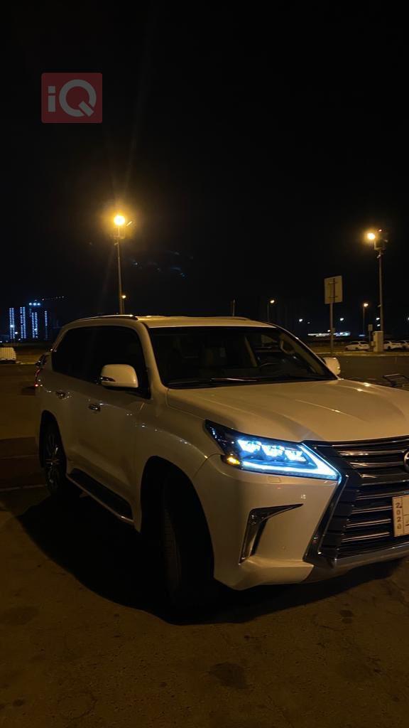 Lexus LX